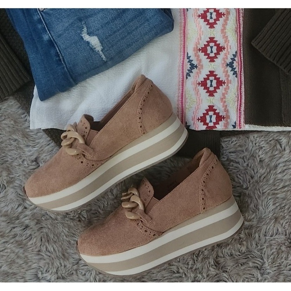 Corkys Footwear‎ Faux Suede Chain Detail Platform Slip On Sneakers Women's 8 - Picture 2 of 3